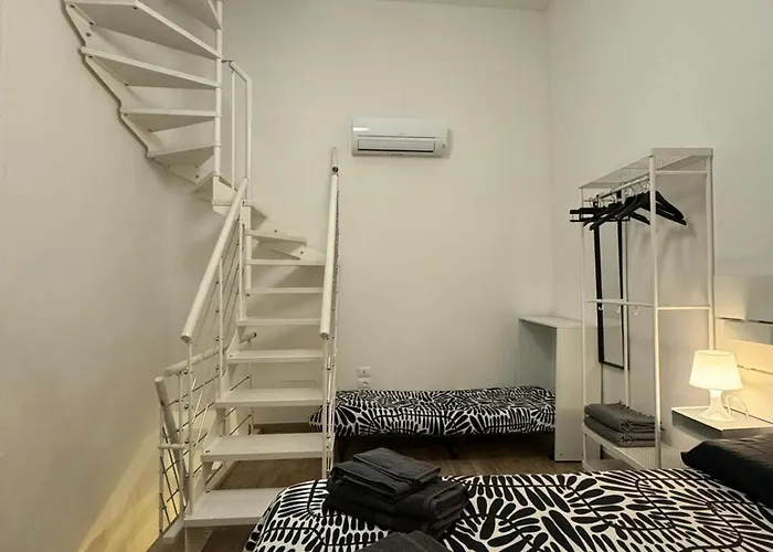 Corte Del Carmine Bari